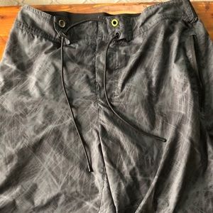New balance men’s shorts small